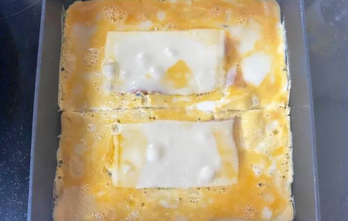 いつもの作り方は忘れて！　出汁も砂糖も使わない『玉子焼き』に「最高！」「弁当にピッタリ」