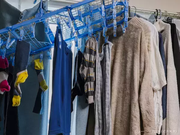 エアコンと除湿機、室内干しで使うべきはどっち？　家電メーカーに聞いた使い分け