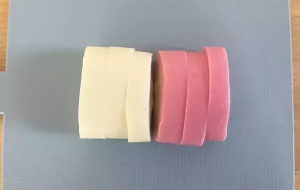 「余ったカマボコを消費！　マヨネーズを使った“手抜きおかず”に箸が止まらない【簡単レシピ】」の画像