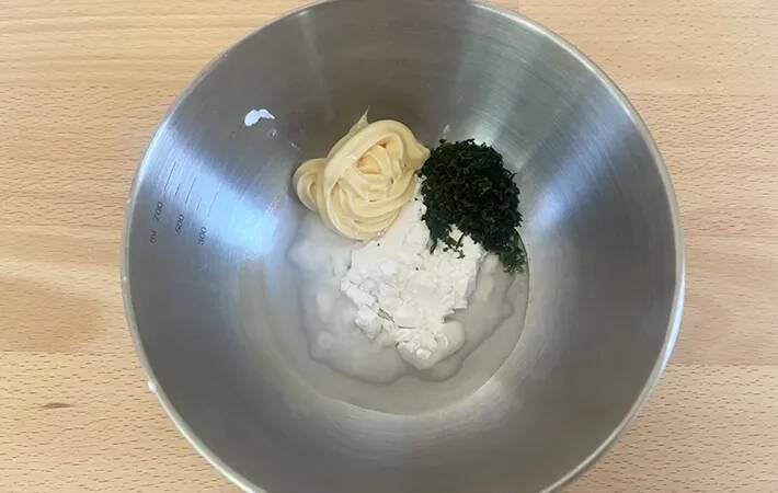 余ったカマボコを消費！　マヨネーズを使った“手抜きおかず”に箸が止まらない【簡単レシピ】