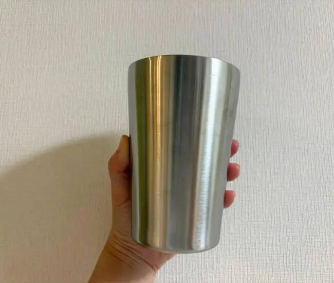 コンビニコーヒーをそのまま入れると？　ダイソー『タンブラー』の実力に「何個も欲しい！」
