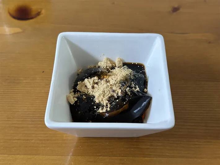 麦茶を『固めて』できたのは…？　予想外のおいしさに「何これ！？」