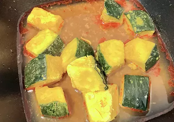 「“カボチャ×麻婆豆腐の素”で新発見！　甘辛おいしい『簡単おかず』レシピ」の画像