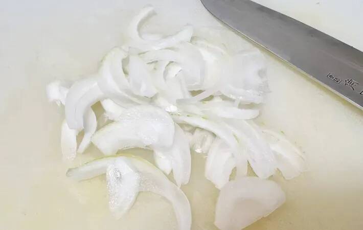 新玉ねぎのスライスが余ったらコレ！　夫と子供がハマった簡単朝食レシピ