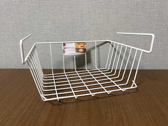 110円で買った『ワイヤーバスケット』　じゃない使い方に「収納の幅が広がった」