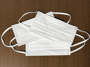 折りたたんだマスクで拭くだけ！　笑っちゃうほど蛇口がピカピカになった【活用法】