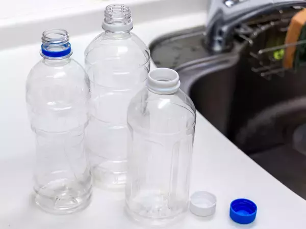 捨てる前に試してみて！ ペットボトルの活用テクに「便利だ 