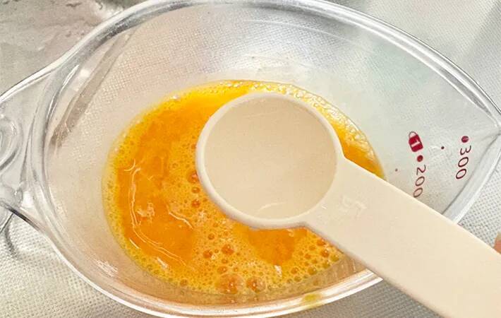 玉子焼きに切って『1本』入れてみて！　最後に散らすだけで「子供が大喜び」「食感よし」
