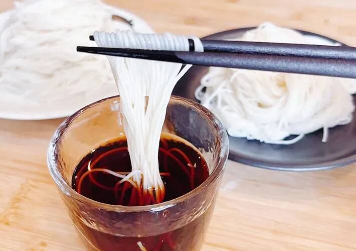 そうめん、もう鍋でゆでない！　レンジで作った結果「いつもと変わらない！」
