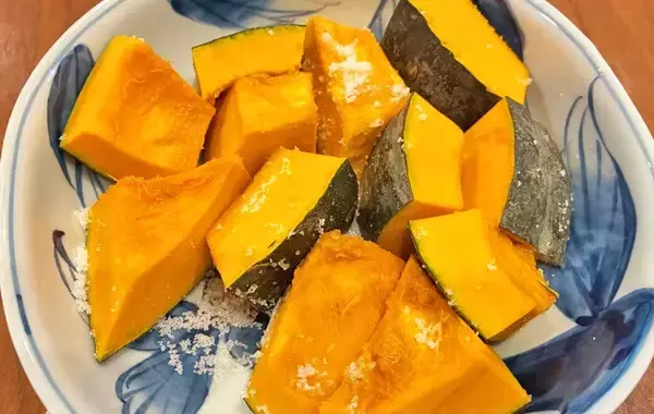 「いつもの作り方は忘れて！　鍋は使わない『絶品カボチャの煮物』の作り方」の画像