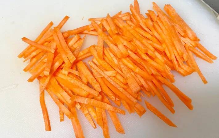 ゴボウは使わない！新感覚の『きんぴら』に「ご飯のお供にぴったり」【作り置きレシピ】