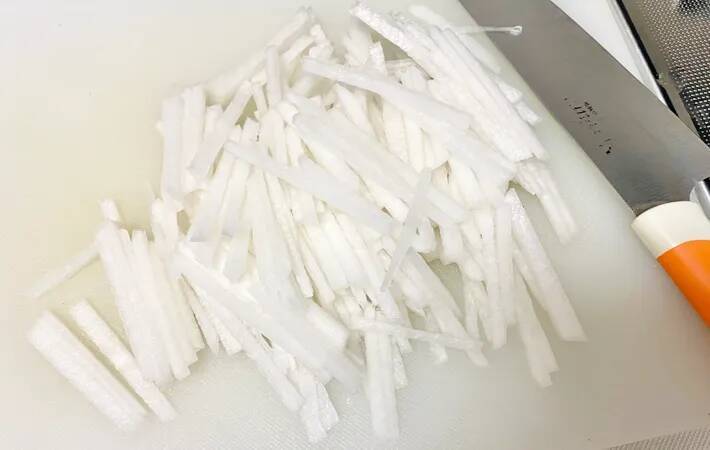 ゴボウは使わない！新感覚の『きんぴら』に「ご飯のお供にぴったり」【作り置きレシピ】