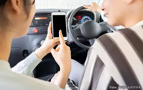 「スマホのカーナビ、どこに設置してる？　『一発アウト』の条件とは…」の画像