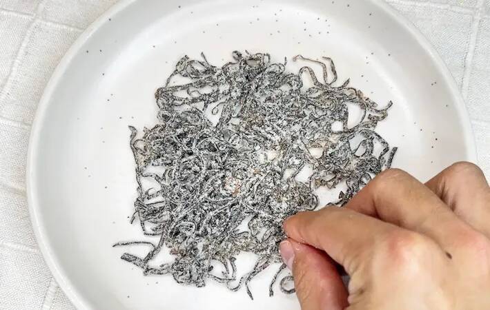 1日寝かせるだけ！　塩昆布と卵で作るレシピに「めっちゃ簡単」「ご飯が進む」