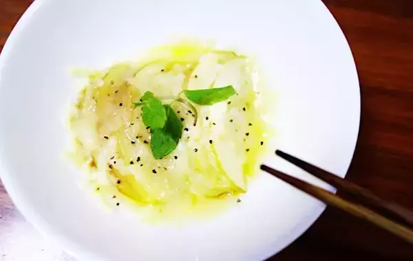 「リンゴをスライスして…？　できた簡単つまみに「子供が大喜び」「材料3つだけ！」」の画像