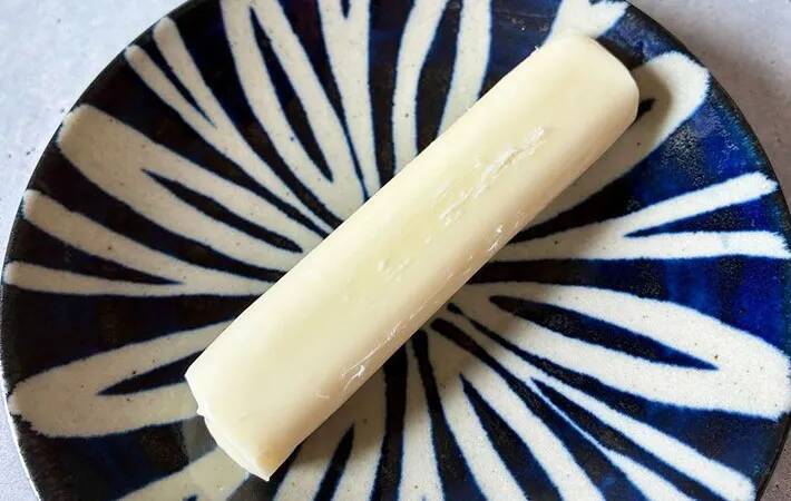 『さけるチーズ』を凍らせるだけで別物に　食べた家族が「ふわっふわ」