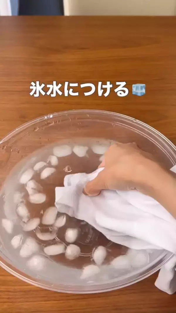 「Tシャツに塗ったのは…　簡単にできる黄ばみ落としに「こんな方法があったのか」「やってみます」」の画像