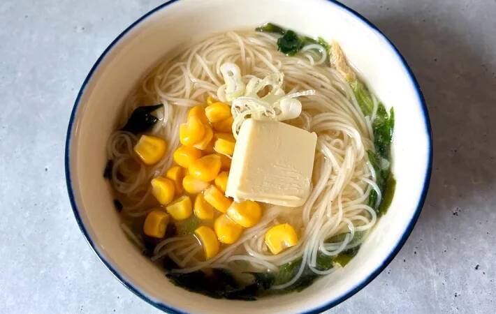 そうめんに『大さじ1杯』をトッピング　味噌バター風に「ラーメン店の味」「箸がすすむ」