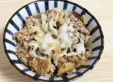 「米2合に1瓶ドーンとかけて　炊き込みご飯のレシピに「コリコリ食感がクセになる」「おにぎりにもいい」」の画像6