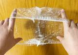 「余ってるシャワーキャップは『雨対策』で便利！　保護カバーとして使うアイディア」の画像3