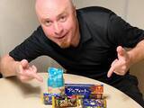 「「日本人は当たり前に食べてるの？」　アメリカ人がコンビニで何度もリピートするチョコ菓子3選！」の画像1