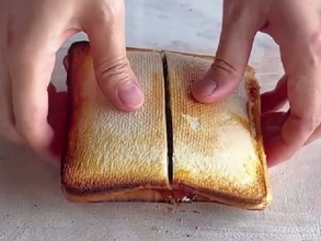 食パンにのせたのは…？　企業オススメの『ホットサンド』がこちら