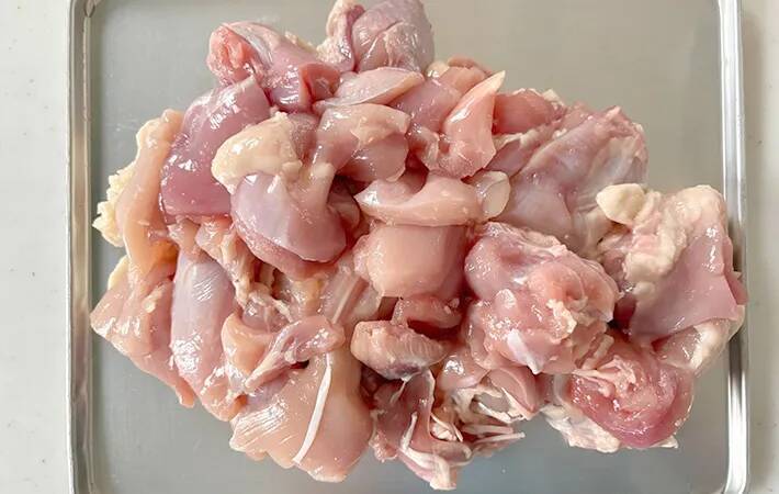 片栗粉に加えるだけ！　から揚げの衣に使ったのは「意外だけどジューシー！」