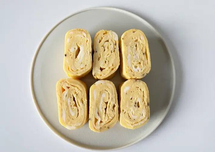 高校生息子から「これ好き」と好評！　玉子焼きに『10振り』するだけの意外なアレンジ