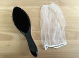 「ヘアブラシに『水切りネット』をかぶせると…　今すぐ試したい便利ワザに驚き！」の画像2