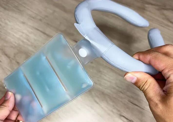 【110円の暑さ対策】セリアの『アイスパック』が便利！　外出でも室内でも使える「神アイテム」