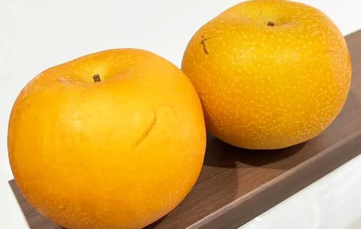 梨をスティック切りでおしゃれに！　皮むき不要の簡単カット法に「パーティ映えする！」