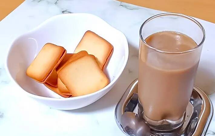 コーヒーにごま油を入れる『ちょい足し』　カナダ人の友達に飲ませてみたら…？