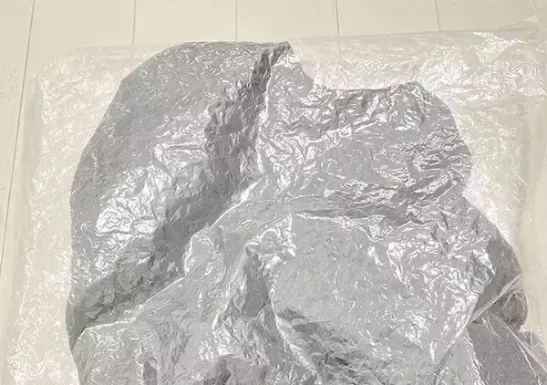 「ボロボロの圧縮袋、捨てないで！　洗濯で役立つ使い道が？【ライフハック】」の画像