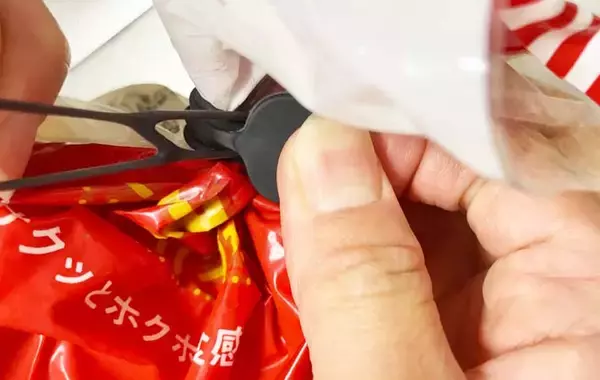 「無印で買った『バンド』　使い方に「家中で役立った」「もう１袋ほしい」」の画像