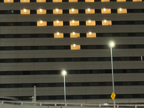 閉館日を迎えた老舗ホテル　窓を見ると…？「泣ける」「粋な演出だ」