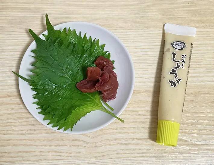 そうめんと薬味を一緒に食べたい！　包んでみたら「食べ応え抜群」「おにぎりみたい」