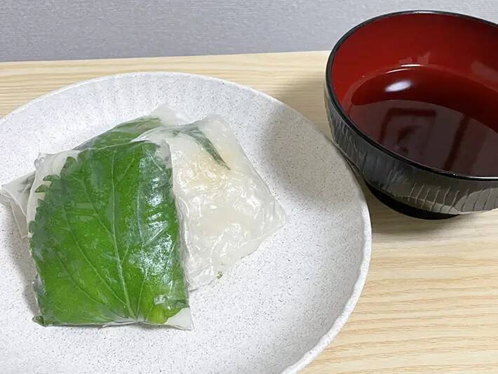 そうめんと薬味を一緒に食べたい！　包んでみたら「食べ応え抜群」「おにぎりみたい」