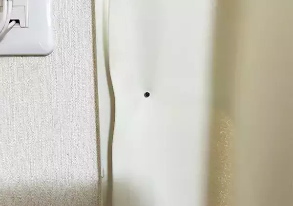 「『磁石』を窓縁に貼ると部屋が快適に　西日を侵入させないコツに「温度が1.4度も下がった」」の画像