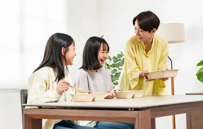 食べようとしたら…　海苔の文字で始まる謎に「まさかの展開」「気づいたら夢中」【弁当アイディア4選】