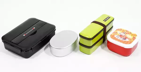 「弁当の汁漏れ、原因は容器？　4種類の弁当箱を900回傾けてみたら…【検証】」の画像