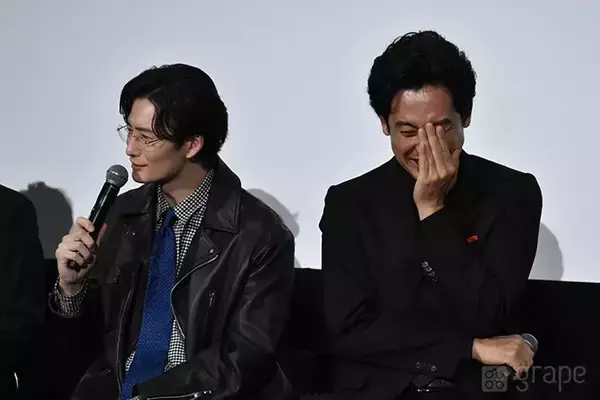 「【全文レポート】大泉洋、撮影中に福山雅治のモノマネをして岡田将生を困らせる」の画像