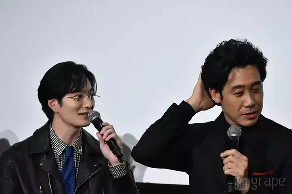 「【全文レポート】大泉洋、撮影中に福山雅治のモノマネをして岡田将生を困らせる」の画像