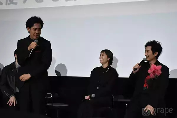 「【全文レポート】大泉洋、撮影中に福山雅治のモノマネをして岡田将生を困らせる」の画像