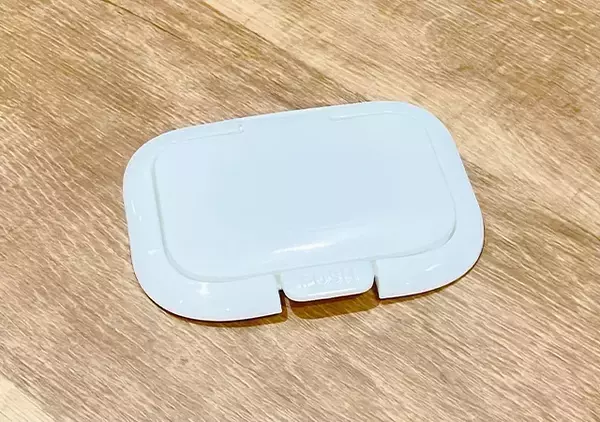 「なぜ気づかなかった？　ウエットシートを取り出しやすくする方法が…」の画像
