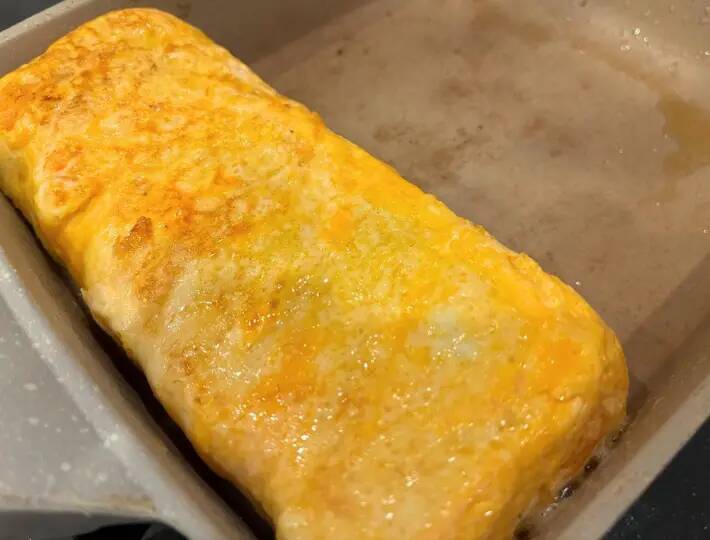 巻く前に『5枚』入れてみて！　玉子焼きを切ると「弁当にピッタリ」「香りもよし」