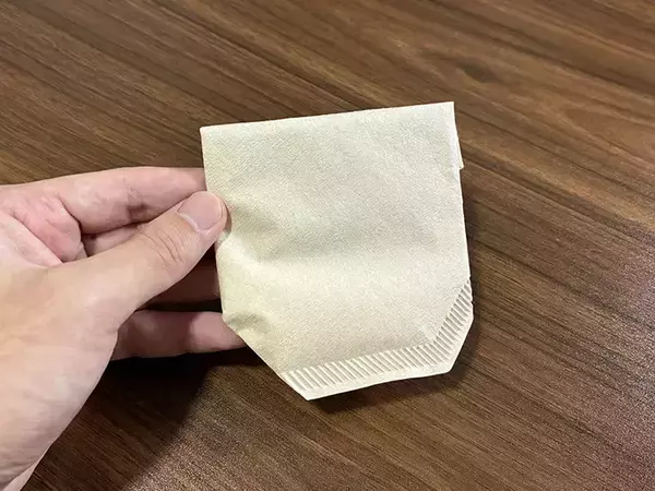 「コーヒーフィルターの意外な使い道！　3分で作れる『0円消臭剤』が「夏の玄関で大活躍」」の画像