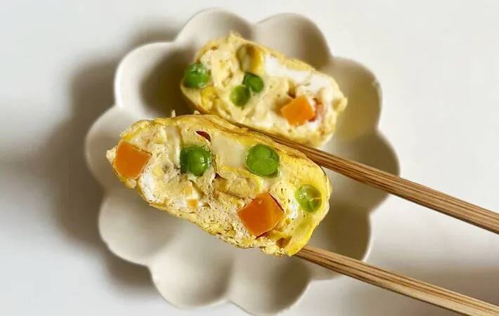 いつもの玉子焼きに『50g』入れると？　切った断面に「絶対弁当に入れる」「息子が喜んだ」