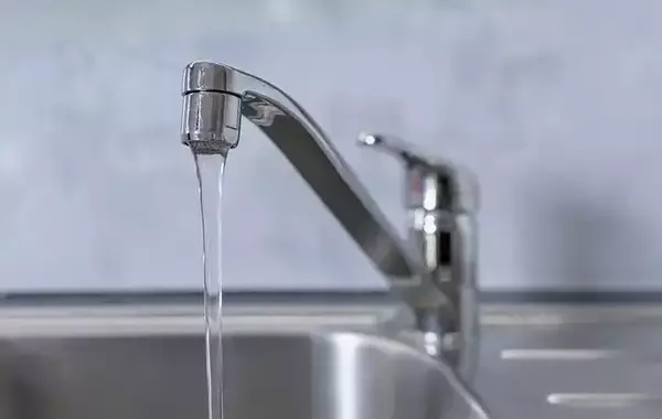 「給湯器の温度、夏も冬も同じにしてない？　ガスの無駄を防ぐコツは」の画像