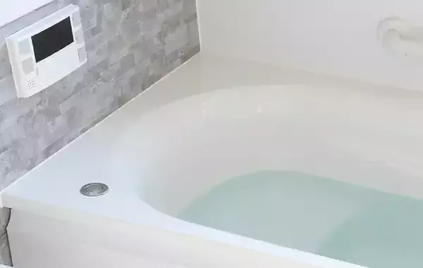 「給湯器の温度、夏も冬も同じにしてない？　ガスの無駄を防ぐコツは」の画像