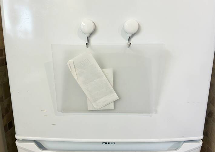 クリアファイルを半分にカット　実用性バツグンな収納術に「使い道が広すぎる」